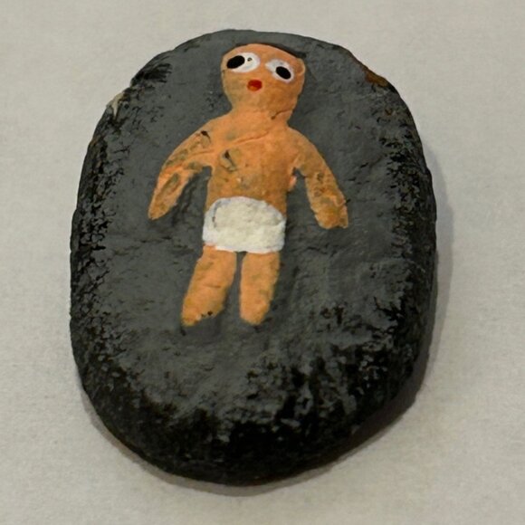 Very Tiny Clay Nativity Set in Small Lidded Box - Picture 5 of 13